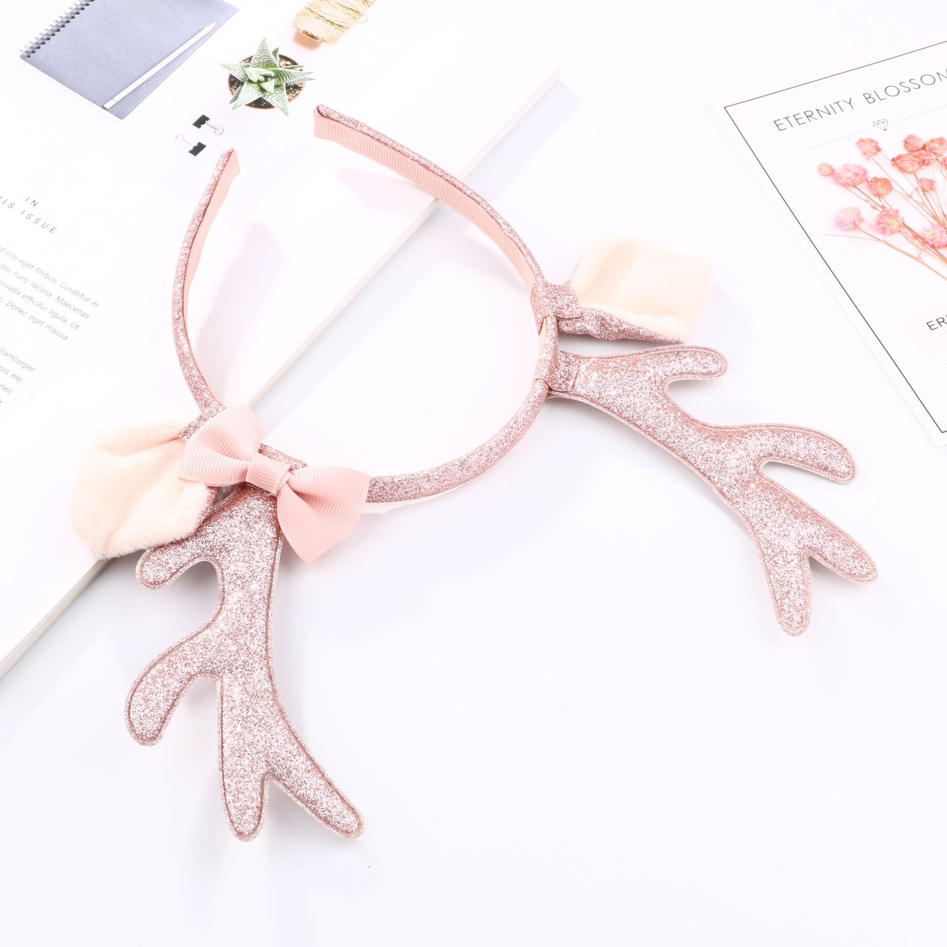 Cute Pink Glitter Reindeer Ant - Ring Toss Outdoor ulasan dan harga