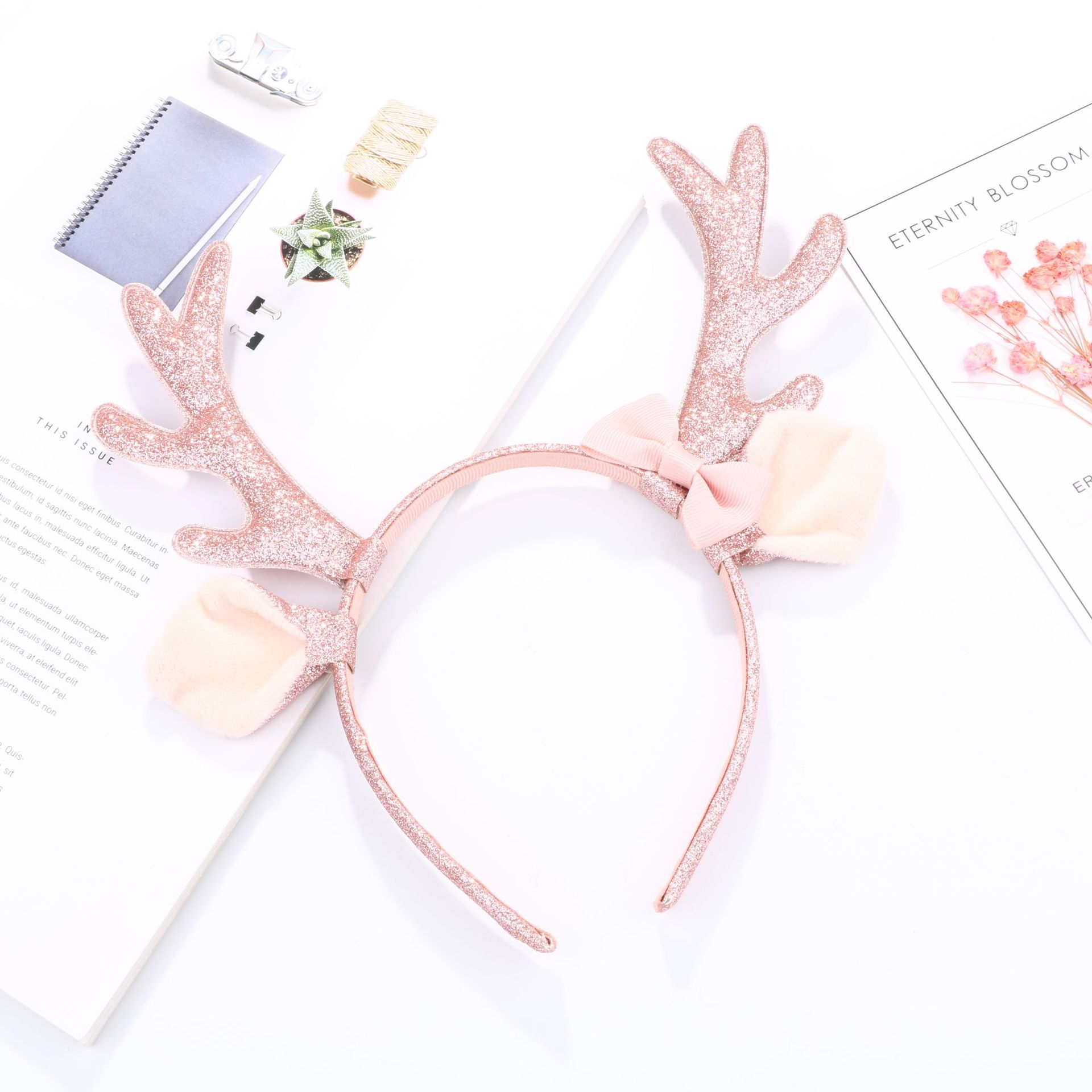 Cute Pink Glitter Reindeer Ant - Ring Toss Outdoor ulasan dan harga